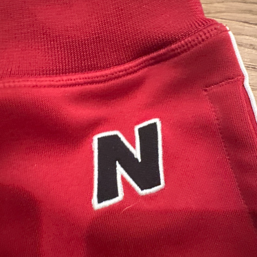 New Balance Red Track Pants - Picture 2 of 6